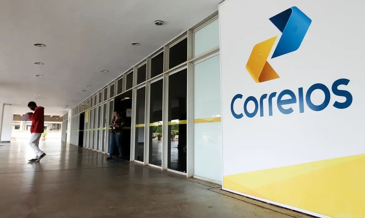 Entrada de uma agência dos Correios