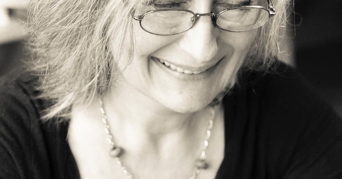 Elizabeth Cook Riebe Elizabeth Cook | Author | Scribe