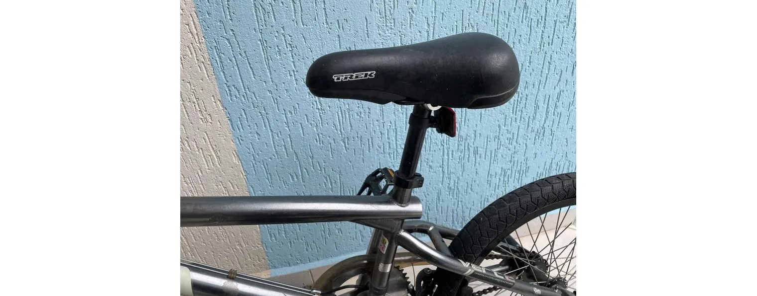 Semexe Trek TR 20 2004