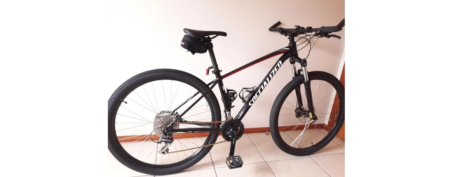 Bicicleta specialized rockhopper 2018 2025