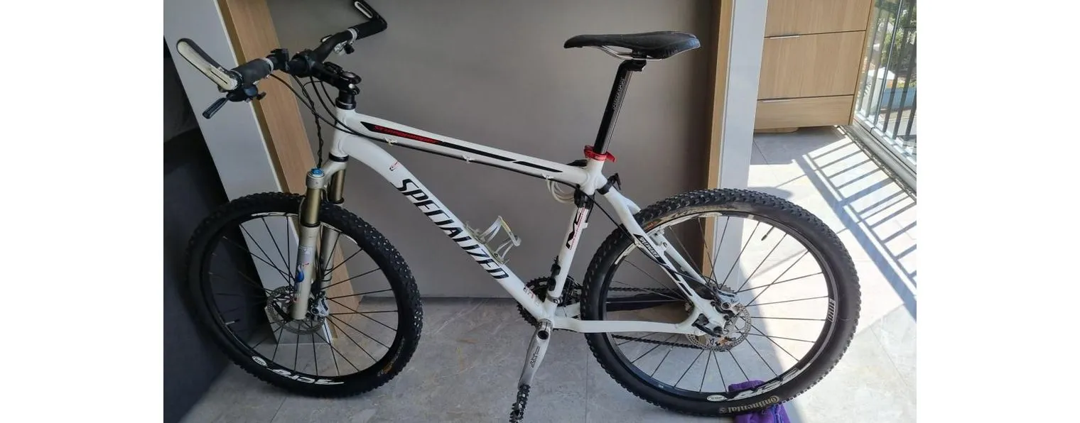 Bicicleta specialized stumpjumper 26 on sale