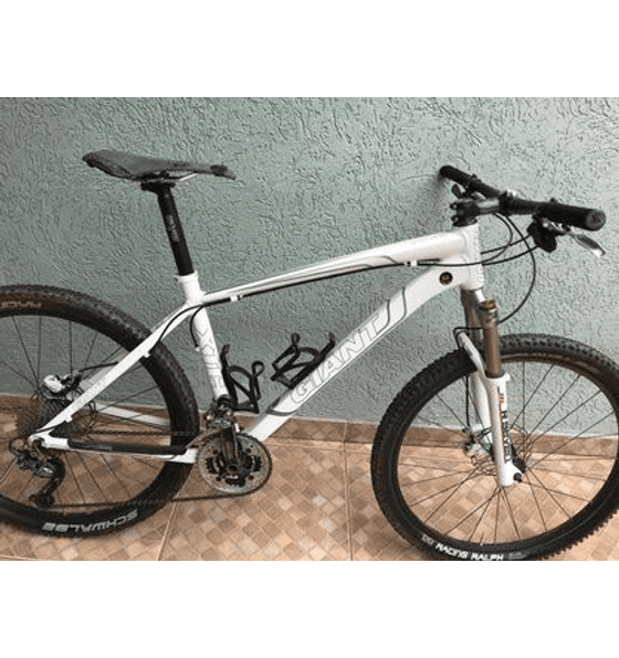 Semexe Giant Bike Giant XTC ALUXX SL FLUIDFORM 15 5 Transmissao Shimano SLX 3x10 Freio hidraulico Elixir r Suspensao Manitou RSeven C Trava Canote Truvativ Pedivela Truvativ Stylo Rodas Vzan Aro 26
