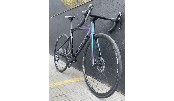 2018年モデルBMC TEAM MACHINE SLR 01 Greg Van Avermaet's 2018 BMC Teammachine SLR01 Disc gallery