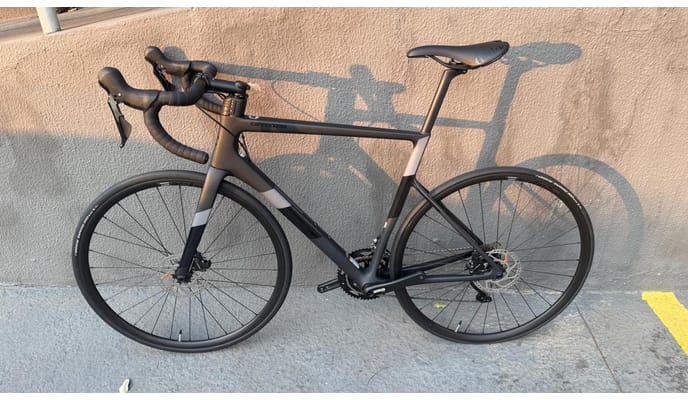 Semexe - Cannondale SuperSix EVO Disco de Carbono Ultegra