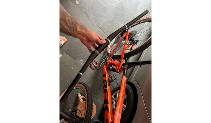 キャノンデール　Carbon One-Piece Handlebar 420mm CANNONDALE SystemBar R-One Carbon One-Piece Handlebar – BICYCLE