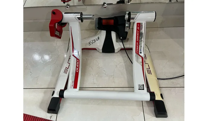 Rolo De Treino Elite Qubo Power Mag Smart B + Smart usado
