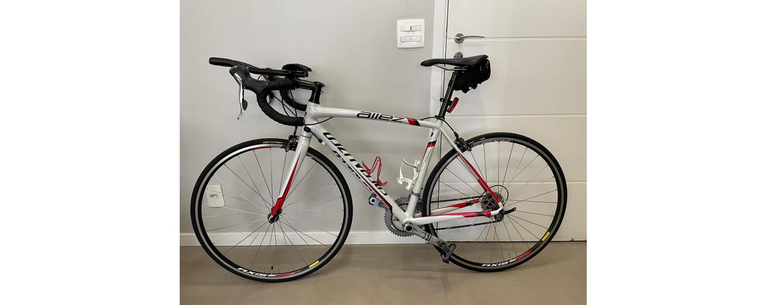 SPECIALIZED Allez  Sport 2015モデル　美品 125897?$scom-pdp-product-image
