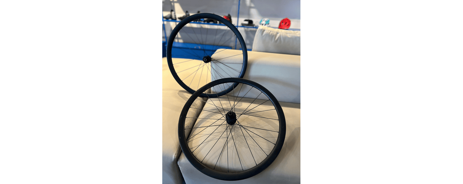 Semexe - Par de rodas bontrager aeolus elite 35 disco tubeless