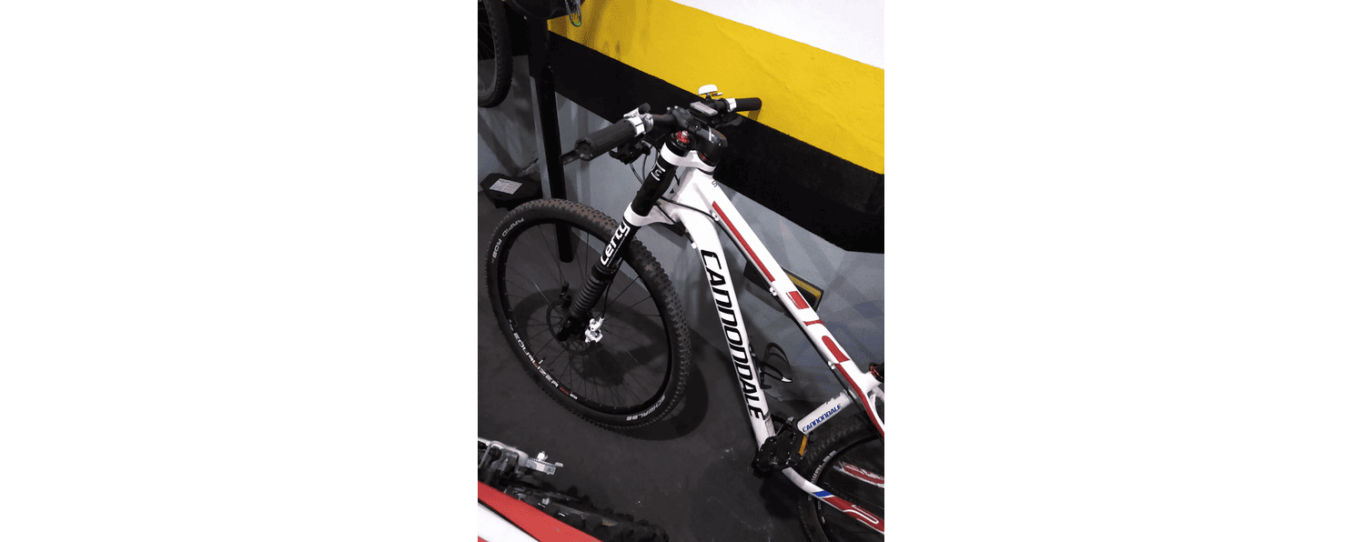 希少★極美品CANNONDALE F29CARBON3 2013年オプション多数 希少☆極美品CANNONDALE F29CARBON3 2013年オプション多数