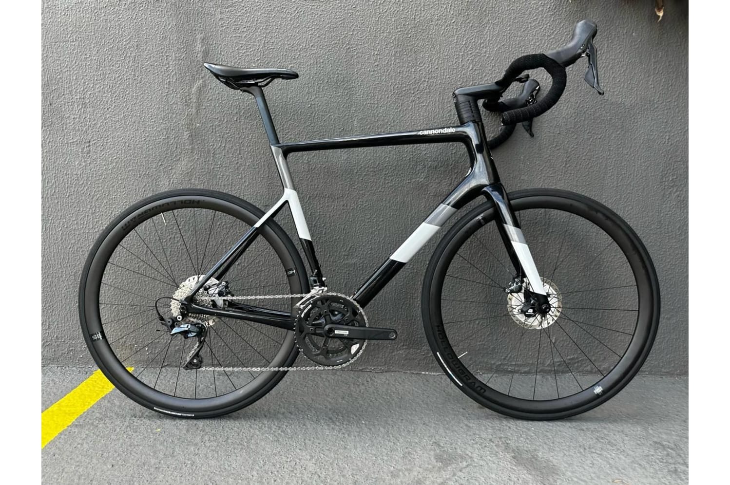 手渡限定CANNONDALE SUPERSIX EVO DISC 2021 2021 Cannondale SuperSix EVO Carbon Disc Ultegra – Specs