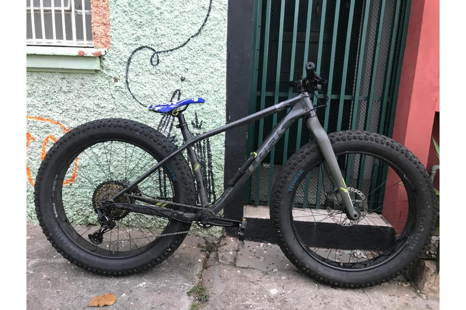 Semexe - Trek Farley 2019