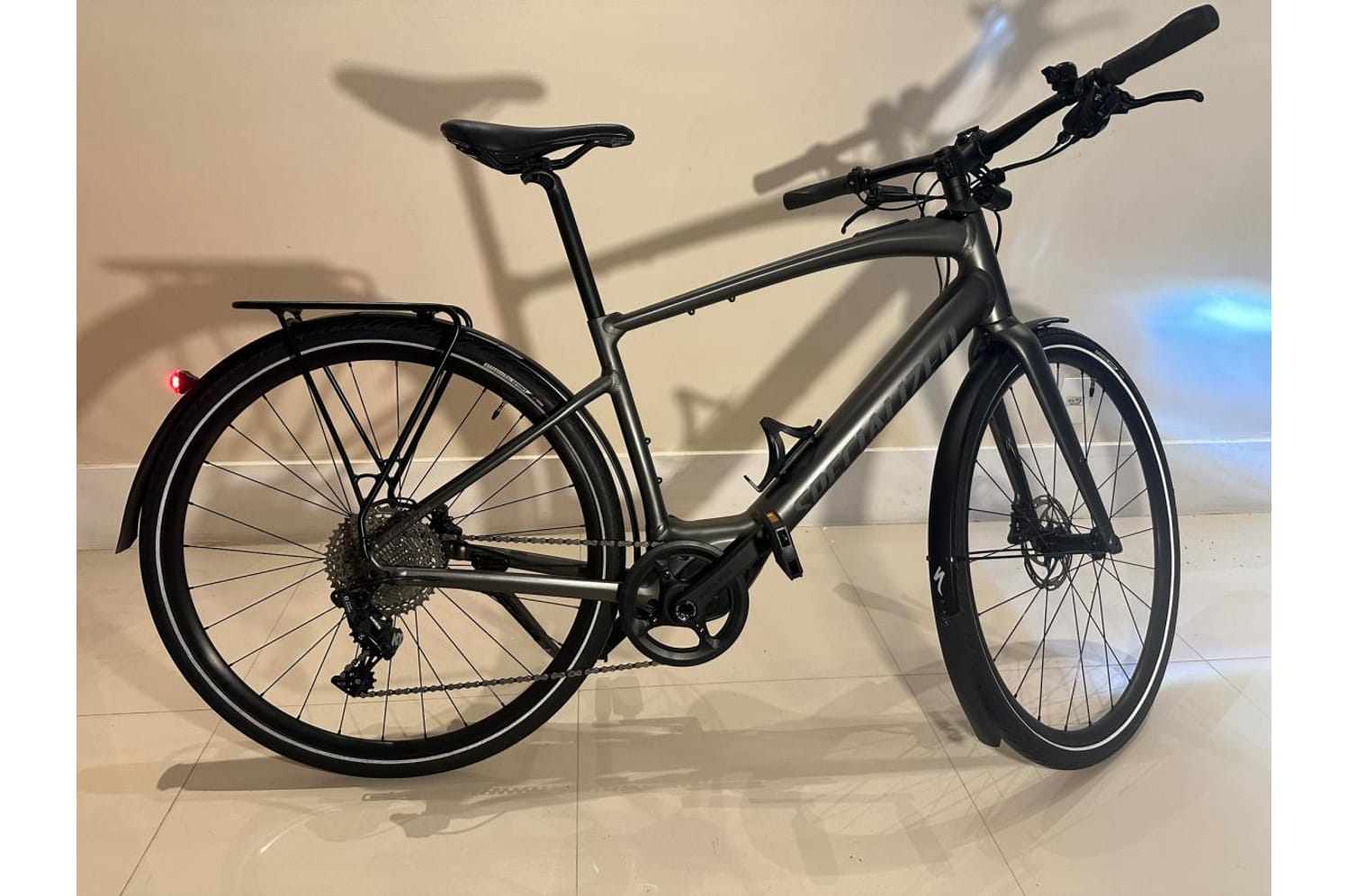 Semexe - Specialized VADO SL 4.0 EQ CINZA/PRETO M 2024