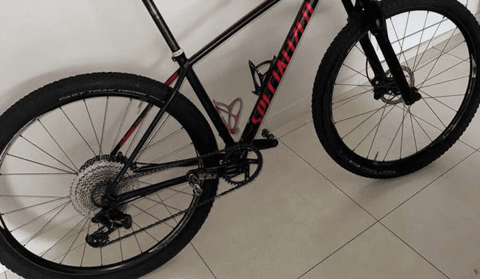 Semexe - Specialized Camber FSR 29 Preto / vermelho 2013