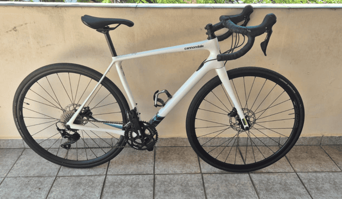 Semexe - Cannondale CAAD12 Disc Ultegra 2016
