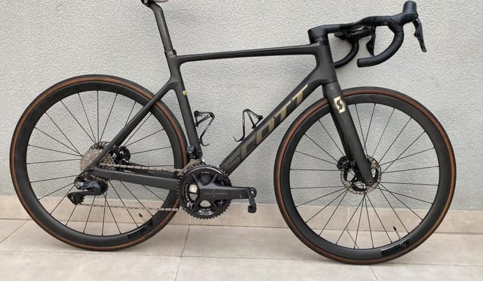 Semexe - Scott ADDICT 30 CARBON YELLOW 2023