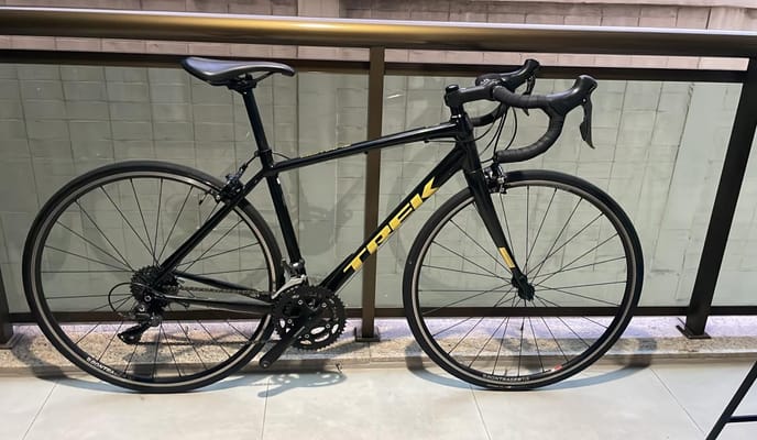 TREK  DOMANE AL2 2018 黒 Domane AL 2 - Trek Bikes (JP)