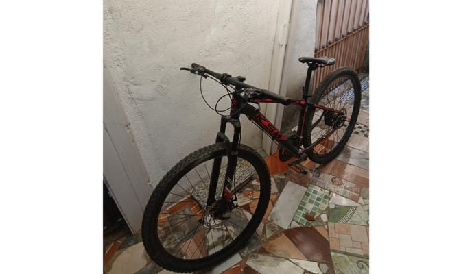 Semexe - Pinarello GAN K DISK 2018 TAMANHO : 44