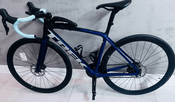 Semexe - Trek MADONE SLR 6 D SPEED 52 BK-WT 2020