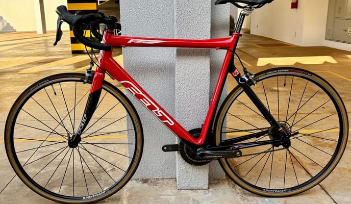 Semexe - Specialized Roubaix SL4 Sport 2015