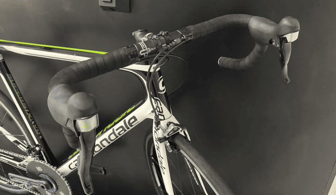 Semexe - Specialized Roubaix SL4 Sport 2015