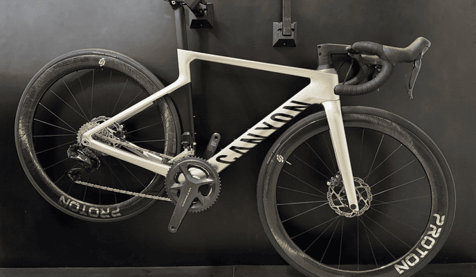 ちゃりんぽこ星人様Cannondale Systemsix+raphaヘルメット Semexe - Cannondale SystemSix Carbon Ultegra 2020