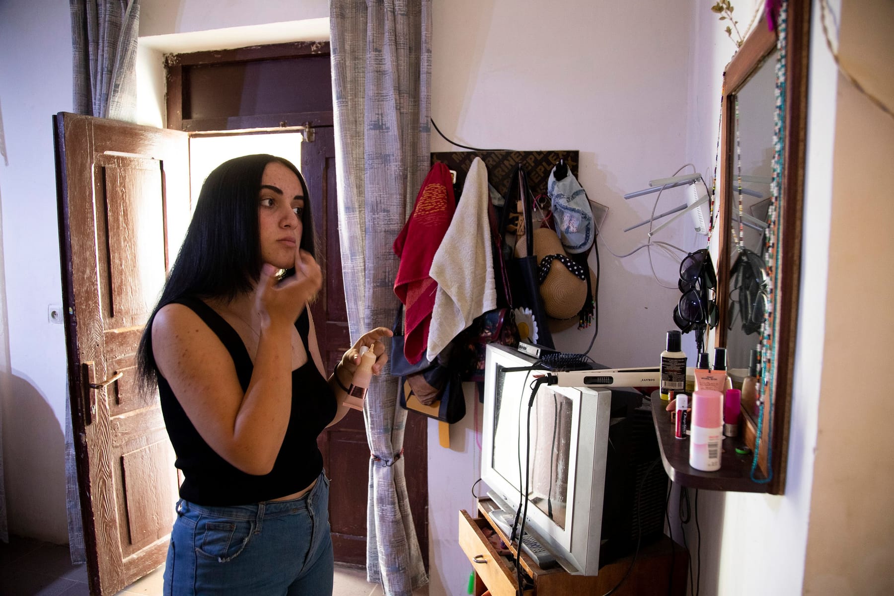 Shifting Borders 047