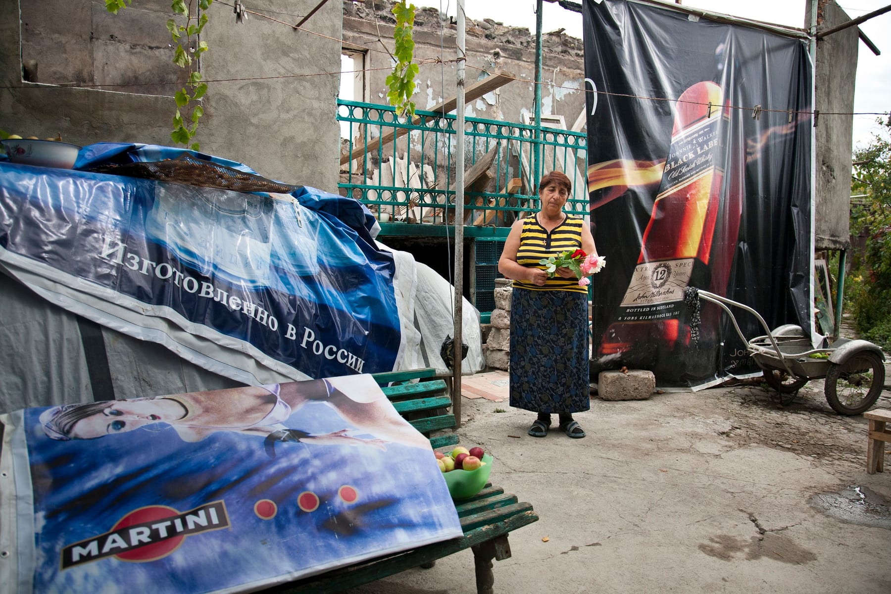 Shifting Borders 194