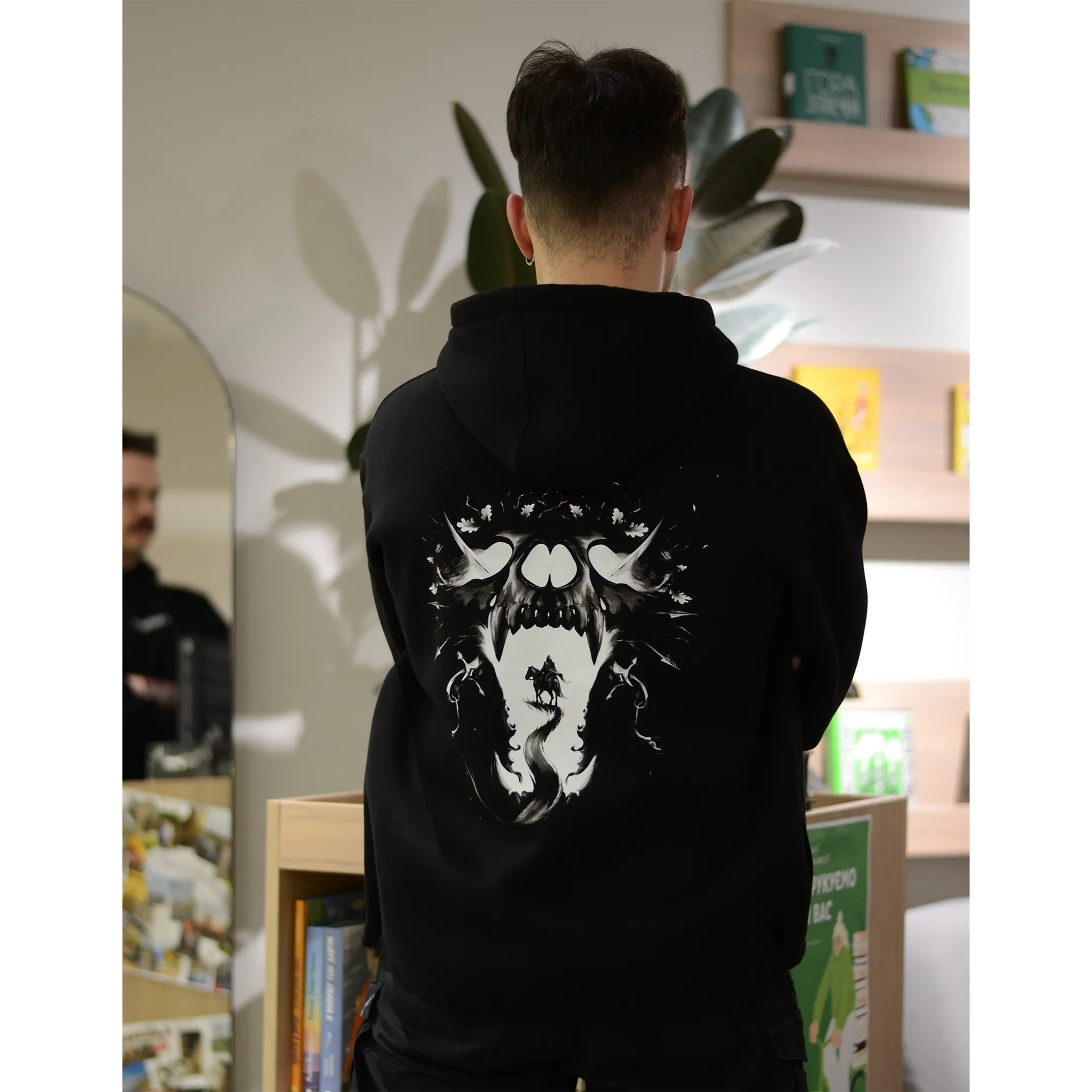 Худі «Літопис Сірого Ордену» XL