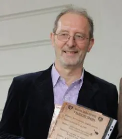 Іан Вайброу