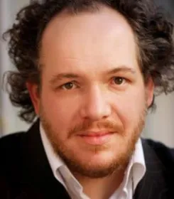 Матіас Енар