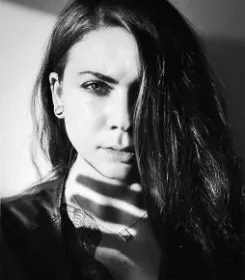 Марі Карачина