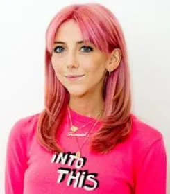 Скарлетт Кертіс