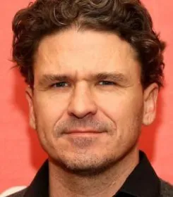 Дейв Еґґерс