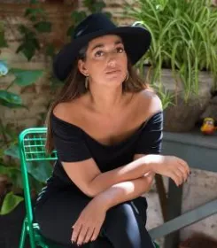 Мія Кассані