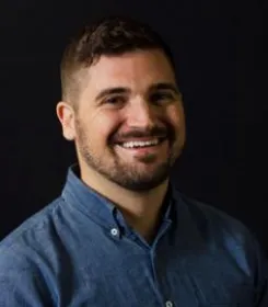 Закері Карлсон