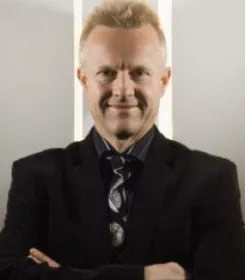 Стефан Стьольфнер