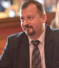 Богдан Тихолоз