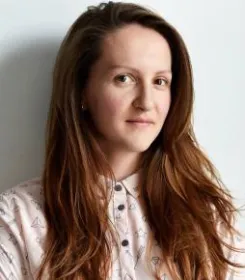 Андріана Чуніс