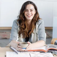 Ребекка Етвуд