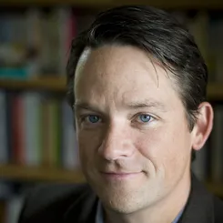 Деніел Койл