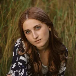 Віка Смерека