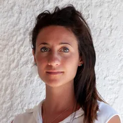 Джулія де Амічіс