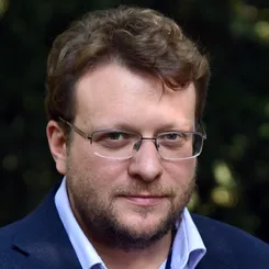 Пітер Померанцев