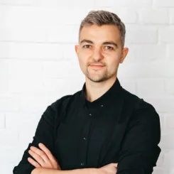 Саша Ремінний