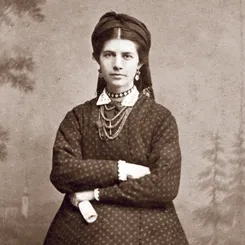 Олена Пчілка