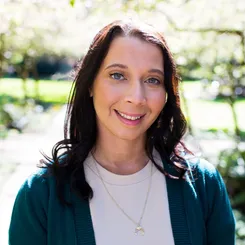 Франческа Флорес