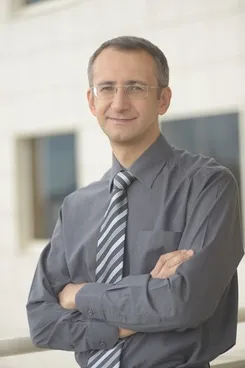 Сергій Товстенко