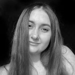 Аліна Мамонтова