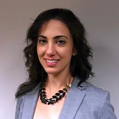 Джулія Ґалеф