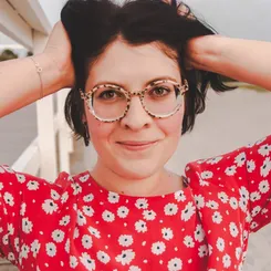 Анна Топіліна